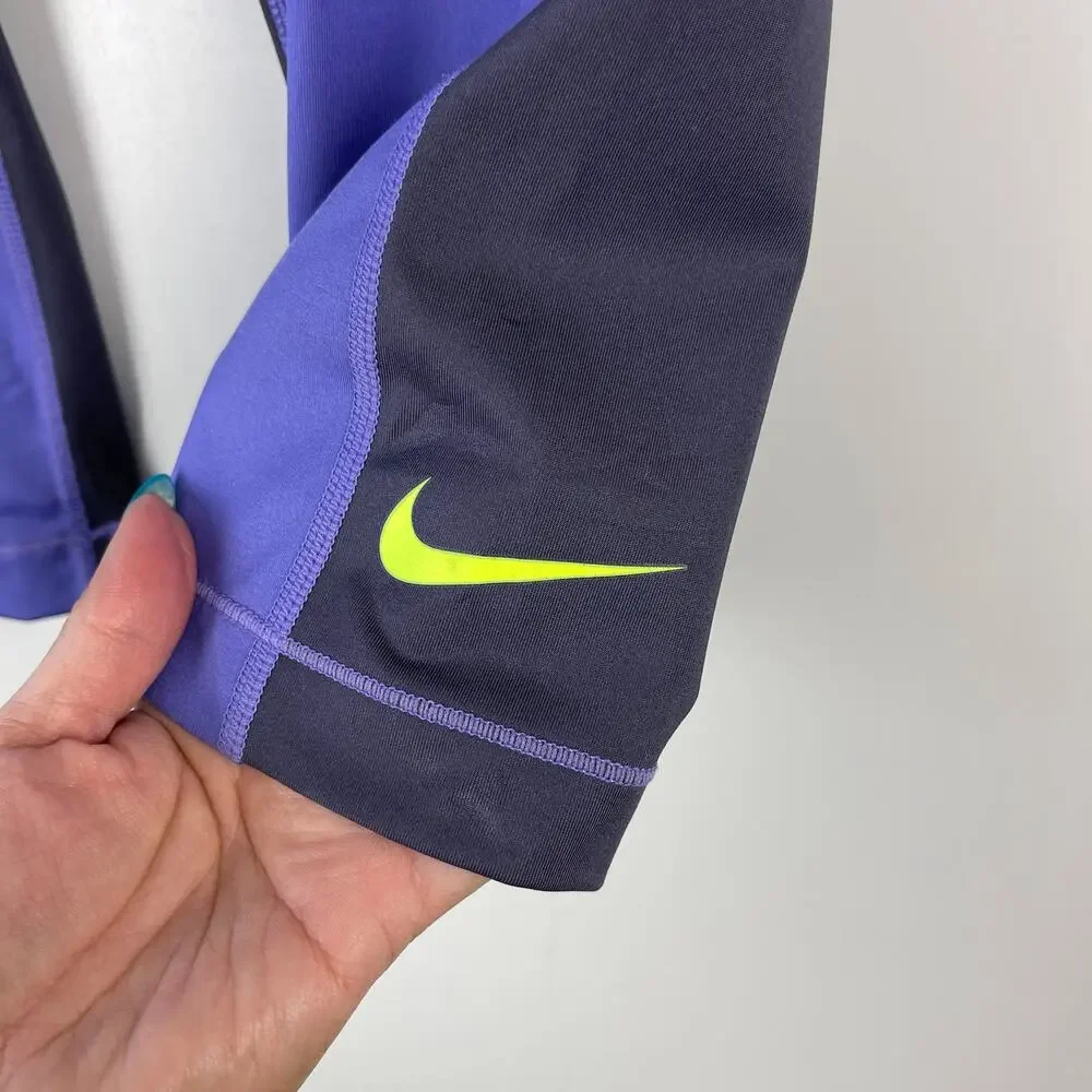 Nike lightweight stretchy
